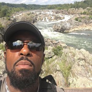 Meet your Posher, Raymond